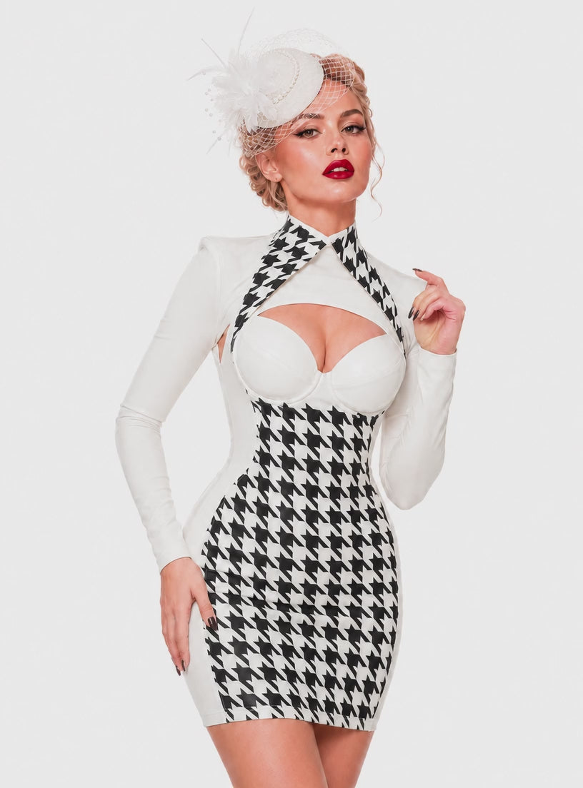 houndstooth-collar-latex-dress-glossy-night-out-style-video-01