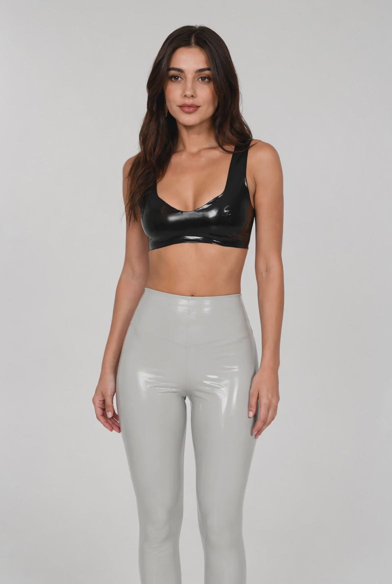 black-latex-leggings-glossy-statement-accessory-video-01